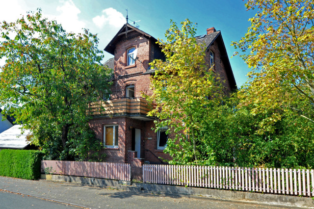 Referenzen Gladenbach Erdhausen Einfamilienhaus Mit Remise